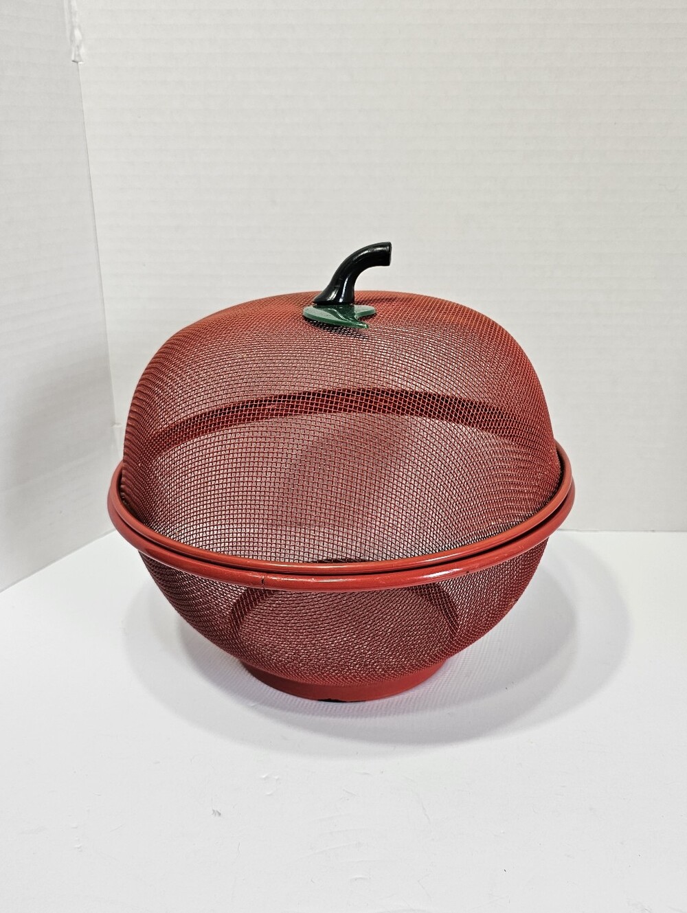 Vintage 90's Apple Shaped Fruit Basket